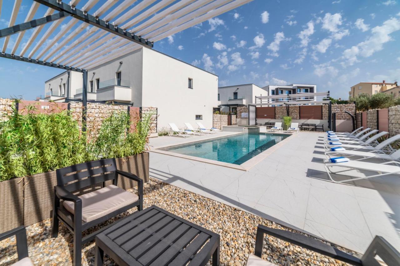 Pinna - Tonna Apartment