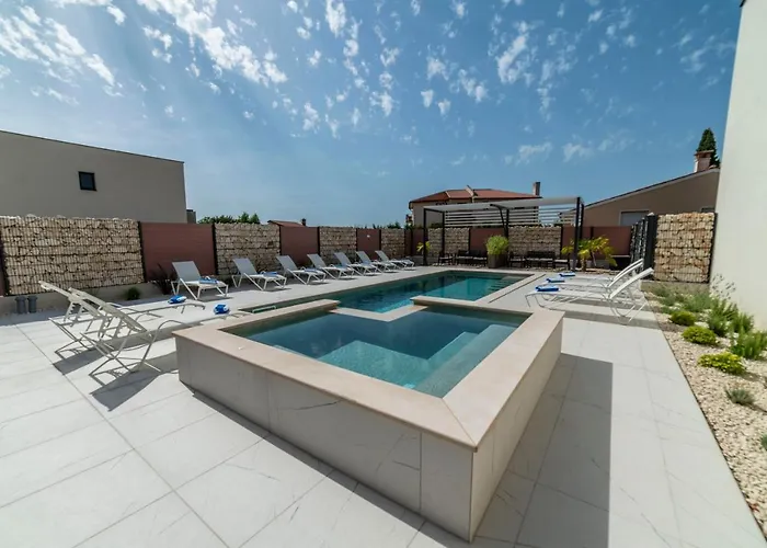 Pinna Residence II